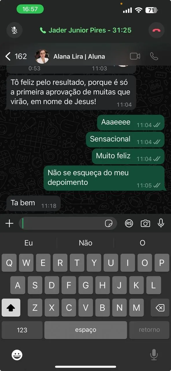 Mensagem de Alana Lira comemorando a aprovação